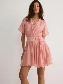 rozowa-sukienka-z-lyocellem-reserved-m