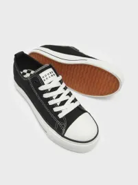 czarne-niskie-trampki-na-platformie-house-38