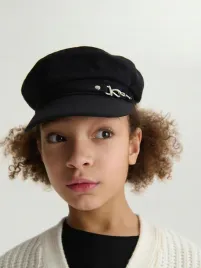 czarny-kaszkiet-z-ozdobna-klamra-reserved-56