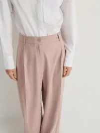 rozowe-spodnie-w-tenisowy-prazek-z-szersza-nogawka-reserved-s