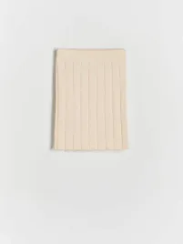 kremowa-dzianinowa-spodnica-w-prazki-reserved-146