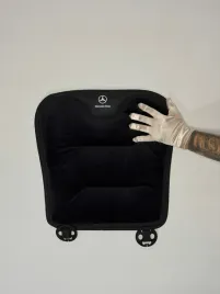 mata-ochronna-siedzenie-z-logo-mercedes-na-fotel-welur-czarny