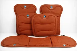 komplet-uniwersalny-logo-bmw-pokrowce-na-fotele-samochodoweskorapomarancz