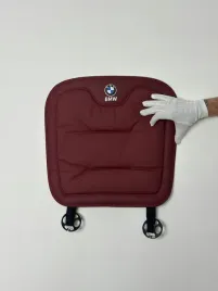 mata-ochronna-siedzenie-z-logo-bmw-poduszka-na-fotelskora-pu-czerwone