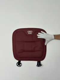 mata-ochronna-siedzenie-z-logo-audi-poduszka-na-fotelskora-pu-czerwony