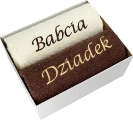 prezent-dla-babci-i-dziadka-zestaw-dwoch-recznikow-z-haftem-babcia-dziadek