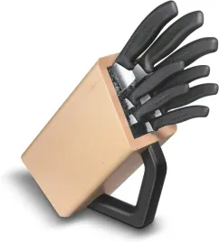 zestaw-nozy-kuchennych-w-bloku-bukowym-victorinox-x8-nozy-stal-chirurgiczna