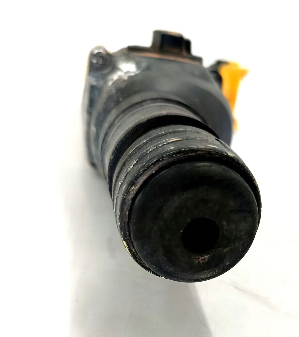 mlotowiertarka-dewalt-dch033-18v-sds-plus-2-0j