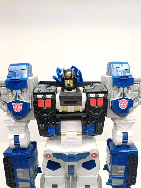 transformers-generations-legacy-cybertron-universe-metroplex-robot-figurka-stan-powystawowy-produkt-wprowadzony-do-obrotu-na-terenie-ue-przed-13-12-2024-nie