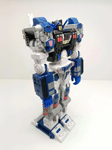 transformers-generations-legacy-cybertron-universe-metroplex-robot-figurka-produkt-wprowadzony-do-obrotu-na-terenie-ue-przed-13-12-2024-nie-stan-powystawowy