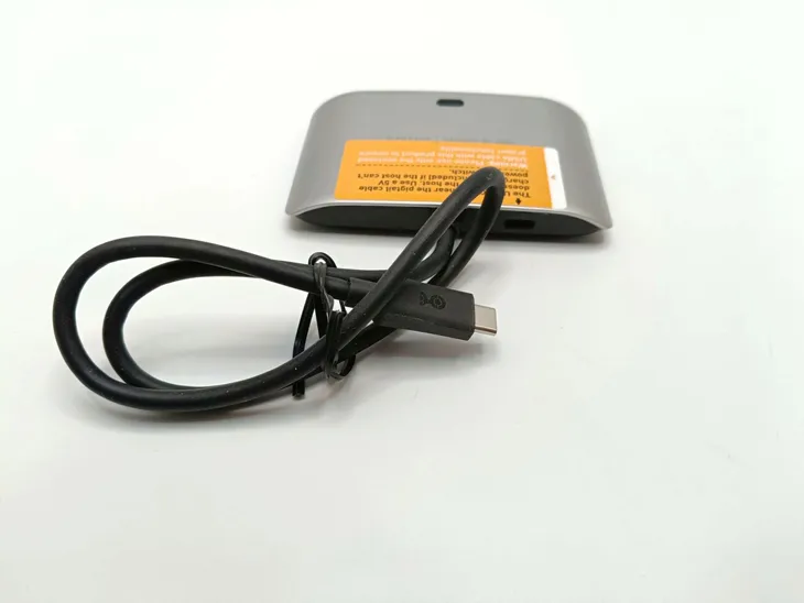 cable-matters-201352-przelacznik-usb-c-20gbps-switch-2-komputery-produkt-wprowadzony-do-obrotu-na-terenie-ue-przed-13-12-2024-nie-stan-powystawowy