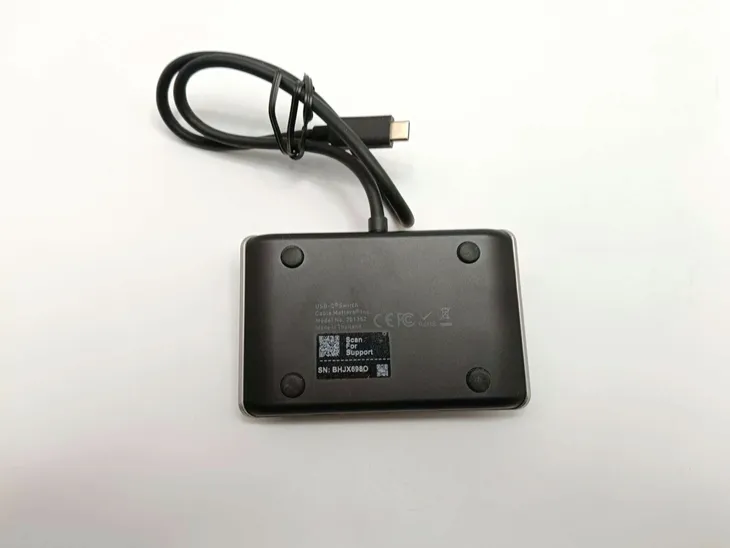 cable-matters-201352-przelacznik-usb-c-20gbps-switch-2-komputery-stan-powystawowy