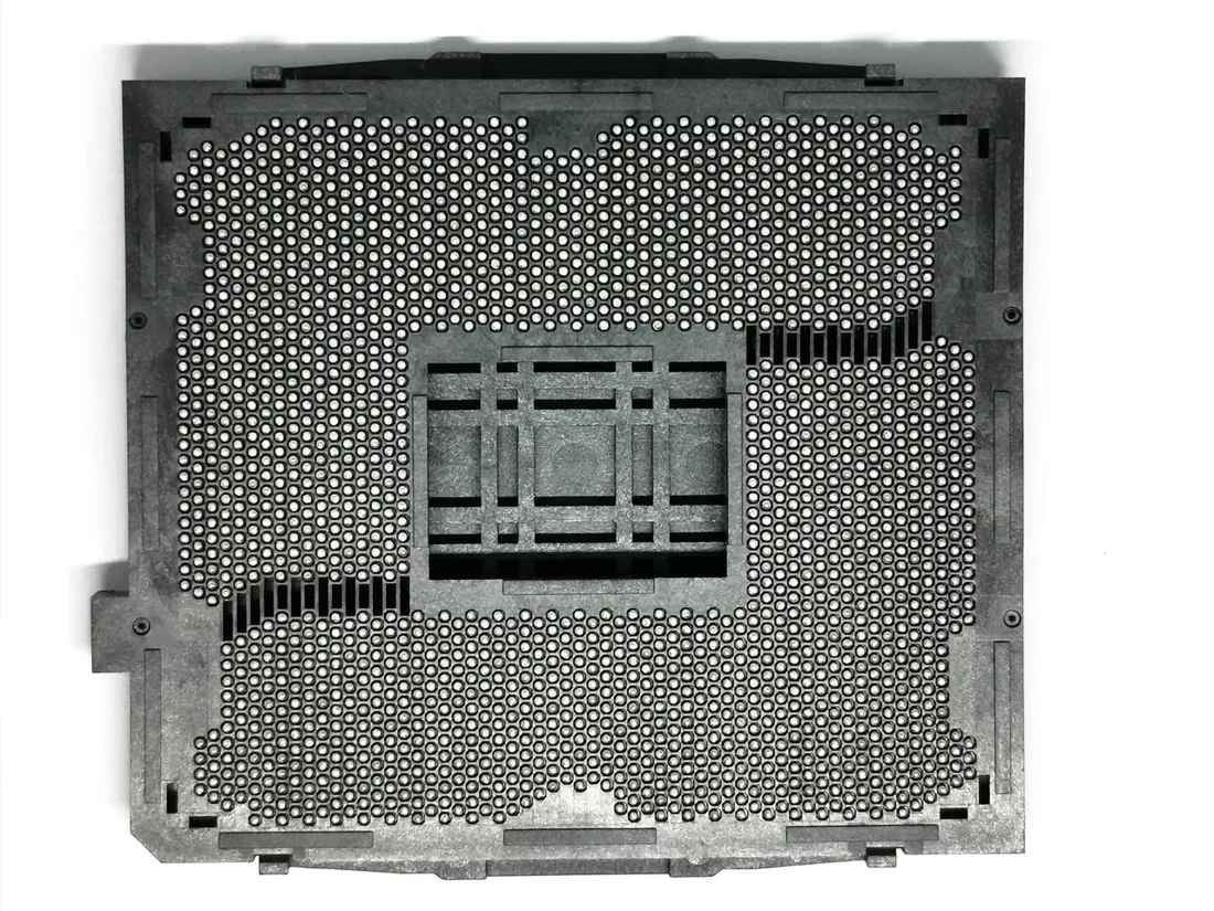 socket-gniazdo-procesora-intel-lga2011-0