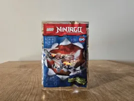 lego-ninjago-891619-piracki-mysliwiec-saszetka-z-klockami