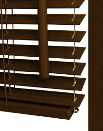 zaluzje-wenge-rolety-drewniane-25mm-220x180