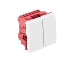 wylacznik-elektryczny-swiatla-podwojny-250v-45x45-do-koryta-modulowego