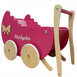 drewniane-wozki-dla-lalek-falbanka-personalizowany-odcien-czerwieni