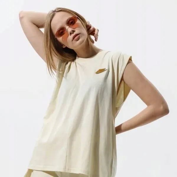 t-shirt-damski-nike-s