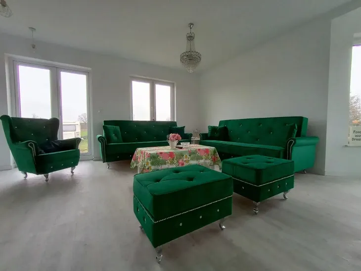zestaw uszak 3+2+1 z fotelem sofa GLAMOUR z kryształami kanapa CHESTERFIELD