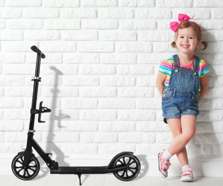 milly-mally-scooter-ultimate-black-stan-nowy-wiek-dziecka-3-lata
