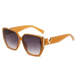 okulary-damskie-kwadratowe-przeciwsloneczne-piwne-filtr-uv400-etui