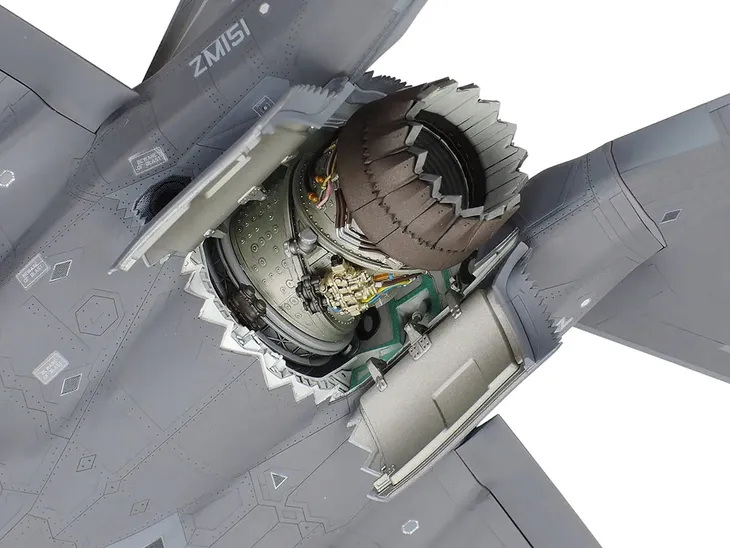 samolot-lockheed-martin-f-35b-lightning-ii-model-61125-tamiya-marka-tamiya-stan-nowy