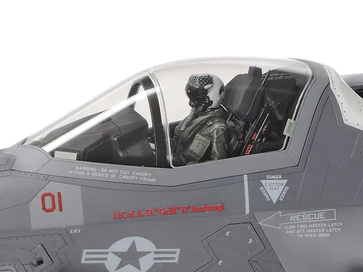 samolot-lockheed-martin-f-35b-lightning-ii-model-61125-tamiya-marka-tamiya-produkt-wprowadzony-do-obrotu-na-terenie-ue-przed-13-12-2024-tak
