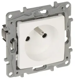 gniazdo-pojedyncze-le-664536-niloe-230-v-16-a-legrand