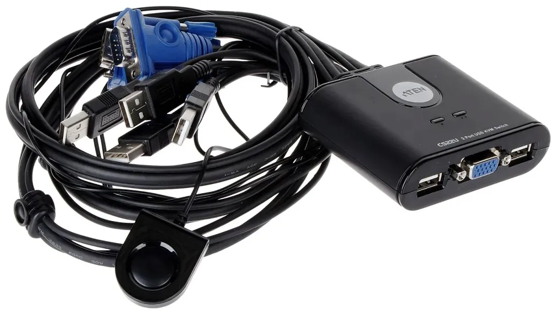 przelacznik-vga-usb-cs-22u-stan-nowy