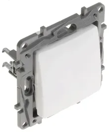lacznik-schodowy-le-764501-niloe-10-a-legrand