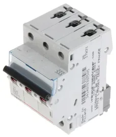 wylacznik-nadpradowy-le-403404-trojfazowy-25-a-typ-b-legrand