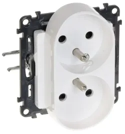 gniazdo-podwojne-le-753190-valena-life-230-v-16-a-legrand