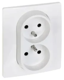 gniazdo-podwojne-le-764541-niloe-230-v-16-a-legrand