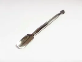 przyrzad-do-usuwania-skorek