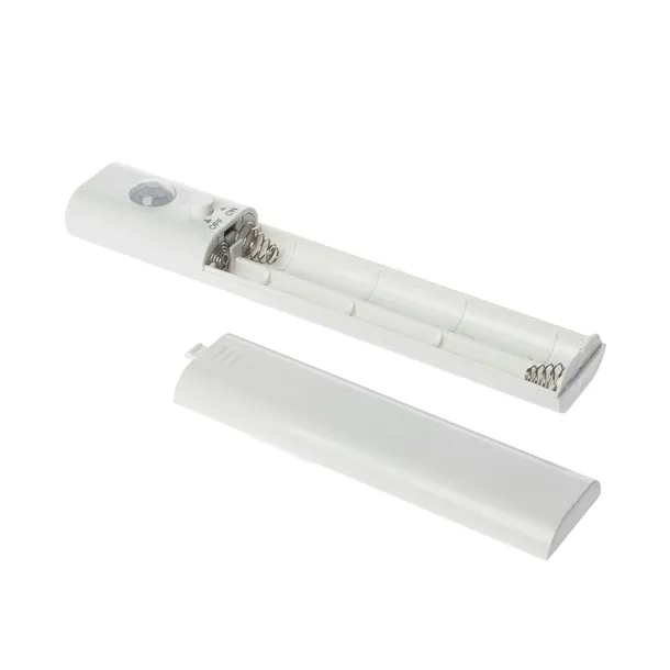 tasma-led-1m-z-sensorem-4xaaa-4000k-moc-2-4-w