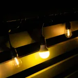 zarowka-odstraszajaca-owady-9w-e27-jasnosc-720-lm