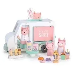 woz-z-mlecznymi-koktajlami-i-lodami-rodzina-kitty