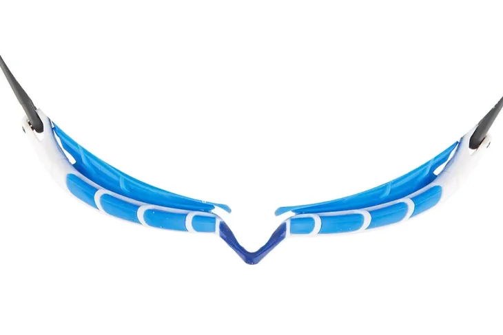 zoggs-predator-blue-white-rodzaj-dla-doroslych