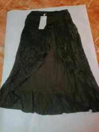 spodnica-z-koronkowa-naszywka-czarna-l-xl