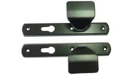 klamka-klamki-pochwyt-z-szyldem-rozstaw-90mm