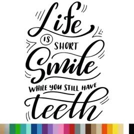 naklejka-dekoracyjna-na-sciane-napis-life-is-short-smile-94x132cm