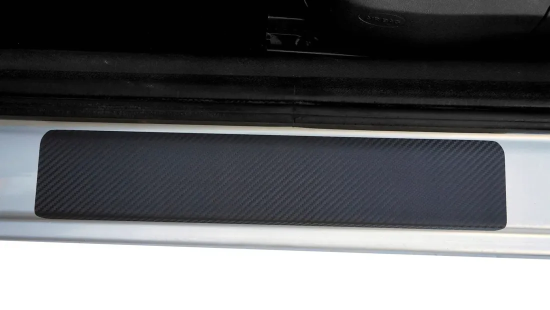 carbon-folia-ochronna-ppf-progi-do-seat-ateca-16-