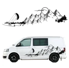 naklejka-grafika-na-kamper-przyczepe-kitesurfer-pasmo-gorskie-las-58x200