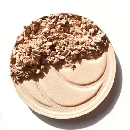 puder-prasowany-rozswietlajacy-light-100percent-naturalny-living-nature