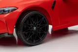 auto-na-akumulator-bmw-m4-czerwone