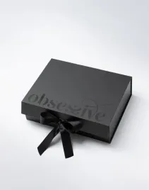 czarne-pudelko-prezentowe
