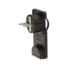 wtyczka-plaska-rozbieralna-do-przewodow-czarna