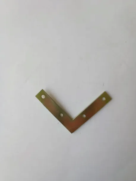 katownik-ocynk-834-material-metal