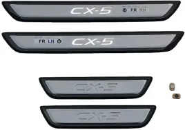 listwy-progowe-nakladki-z-podswietleniem-mazda-cx-5-kf-2017-2020-oryginal