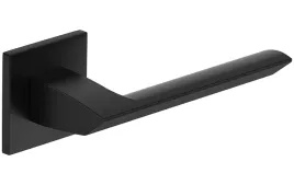 klamka-drzwiowa-quanta-fit-kwadratowa-czarna